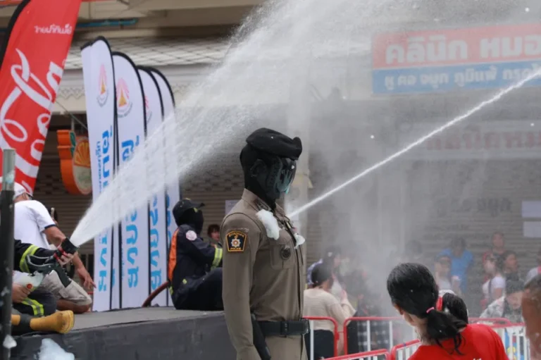 world-s-first-robotcop-987976606
