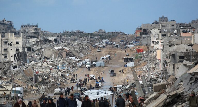 Israeli Military Expands Operations in Gaza City